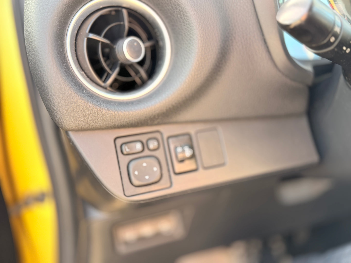 Toyota Yaris 1,5 Hybrid H3 Y20 E-CVT 100HK 5d Trinl. Gear
